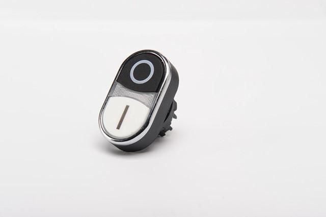 Головка для кнопки сдвоенной ровной черн./бел. EMAS BDK20HB