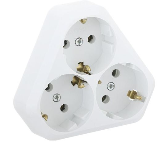 Розетка 3-м скрытой установки с заземл. Makel 10001234