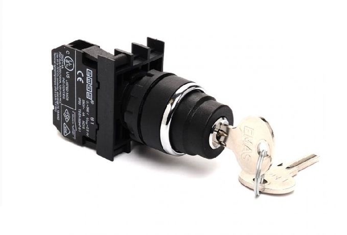 Кнопка с ключом 0-1 ключ вынимается в положении 0 (1НО+1НЗ) EMAS B102AA20