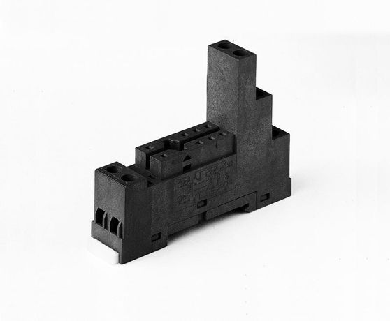 Розетка с винтовыми клеммами (с зажимной клетью)для применения с40.51/40.52/40.61/44.52/44.62 реле, Применять модули 99.01, Версия черный цвет (заказ минимум/кратно 1000шт), поставляется 095.71 Металлическая клипса-держатель - 95750SMA FINDER 95.75.0SMA