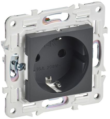 Розетка SKANDY 16А с заземл. защ. шторки SK-R04T титан IEK SK-R14-16-K48