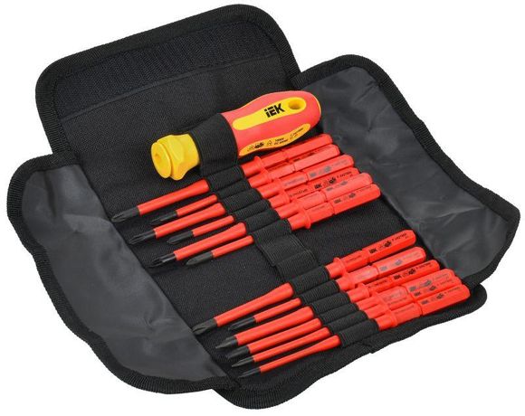 Отвертка диэлектрическая с жалами SLIM 13шт ARMA2L 5 | A2L5-NS30-T2-13 IEK