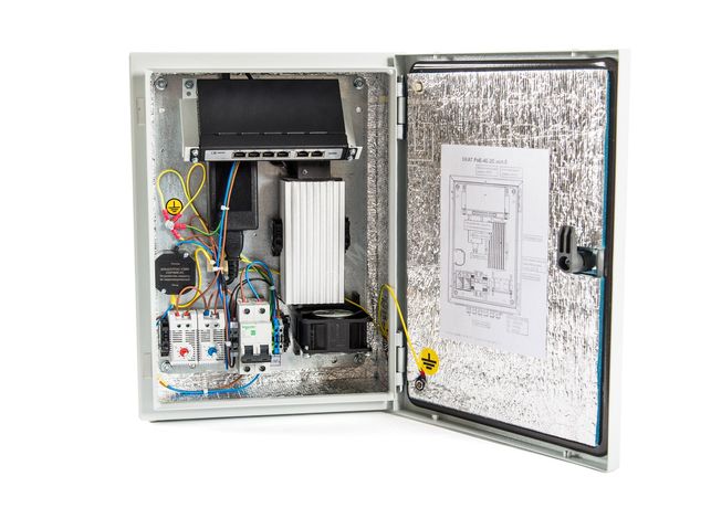 Коммутатор уличный SKAT 4 порта, PoE+, UPLINK RJ45 10/100Mbps, 4-Ethernet, 60Вт - 2035 Бастион