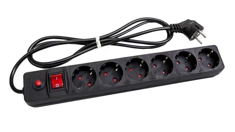 Удлинитель с сетевым фильтром 6х1.8м заземл. 10А IP20 ПВС 3х0.75 защ. шторки черн. UNIVersal 967U-4001 Союз