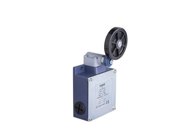 Выключатель концевой реверсивный ролик 2НО+2НЗ EMAS L54K16MEL121