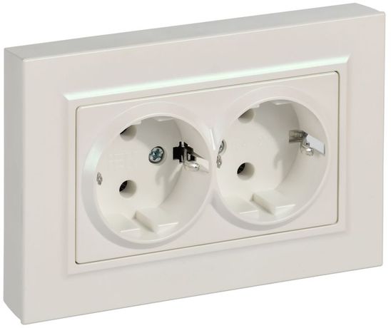 Розетка 2-м СП BRITE РСПл12-3-БрЖ 16А в сборе с заземл. без защ. шторок плоская жемчуж. IEK BR-R27-16-K36-F