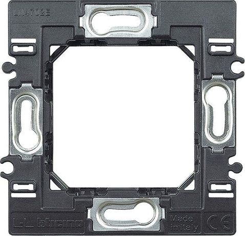 Суппорт Livinglight для рамок Air Euro Leg BTC LN4702E Legrand