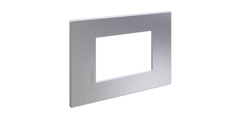 Рамка 3мод. Axolute Air итальянский стандарт "Матовый хром" Leg BTC HW4803CRS Legrand