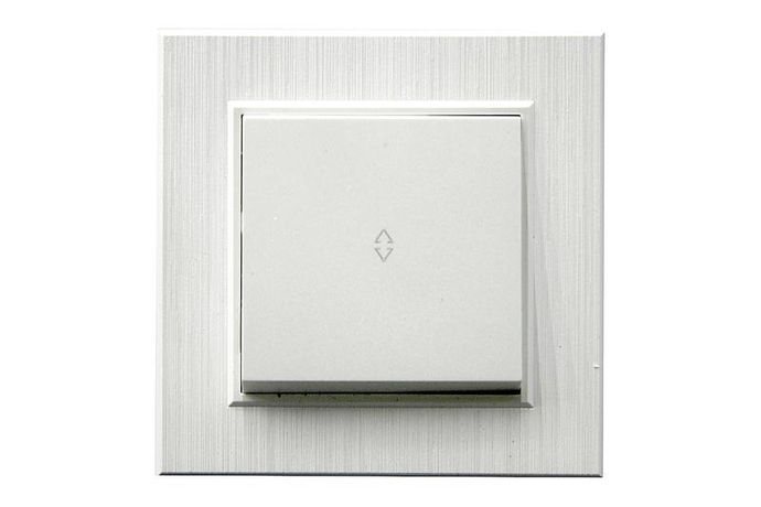 Выключатель проходной 1-клав. Karea LINE STAR жемчуж. Makel 86100005