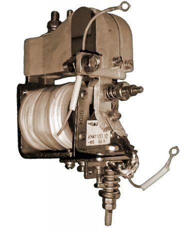 Контактор КМ-4110П 40В DC мягкий вывод катушки (101.427.502) ЧЭАЗ A8119-T77998003