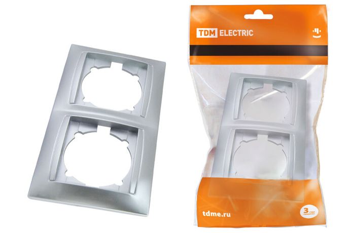 Рамка 2-х постовая вертикальная серебр. металлик "Лама" | SQ1815-0233 TDM