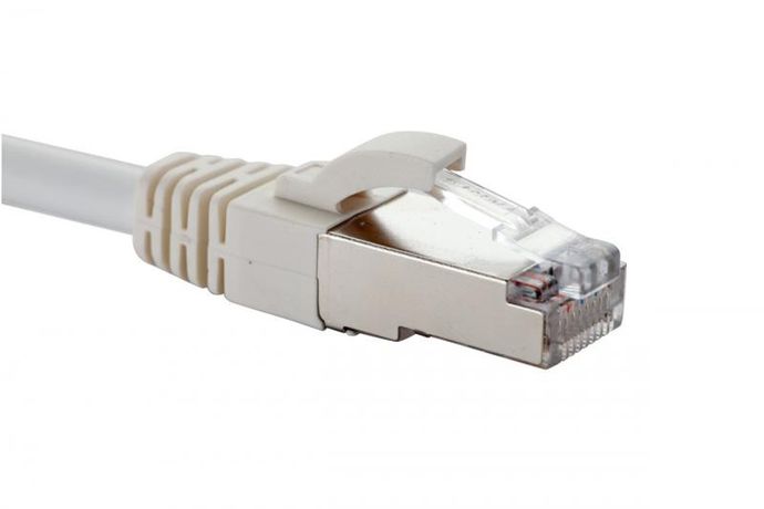 Шнур коммутационный категории 6A S/FTP LSZH T568B белый (1.5м) - 21D-SA-1EWT Eurolan