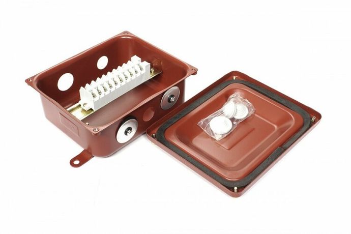 Коробка распределительная металлическая с заглушкам 215х175х100 (4 отверстия: 2D20, 1D25, 1D32)IP65 | zeta30383 ГОФРОМАТИК ЗЭТА