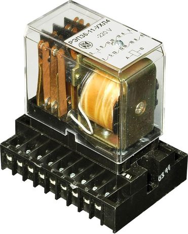 Реле промежуточное РЭП-36-11 220В DC 2/4 задн. присоед. ВНИИР A8120-77969199