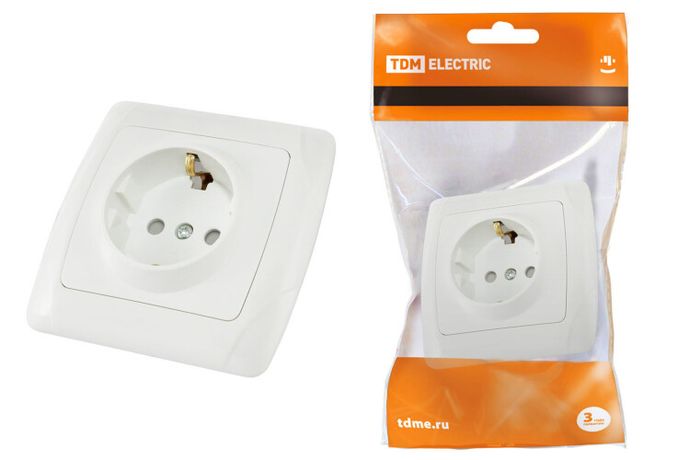 Розетка 2П+З 16А 250В с защитными шторками белая ''Онега'' - SQ1805-0011 TDM
