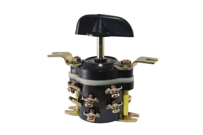 Пакетный переключатель ПП 4-16/Н2 исп.1 4П 16А 220В IP00 | SQ0723-0040 TDM