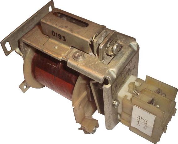 Реле напряжения РЭ-14-220В DC (35-80)% 4НО ЧЭАЗ A8119-77137550