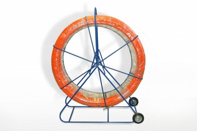 Устройство CPS-GP11-T-150M для затяжки кабеля УЗК в каб. канализации (d прутка 11мм) на тележке 150м Hyperline 248554