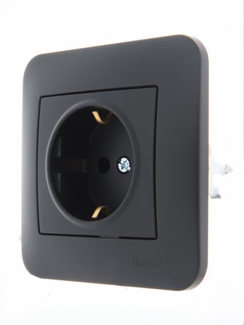 Розетка 1-м СП Karina с заземл. керамика механизм черн. бархат LEZARD 707-4288-122