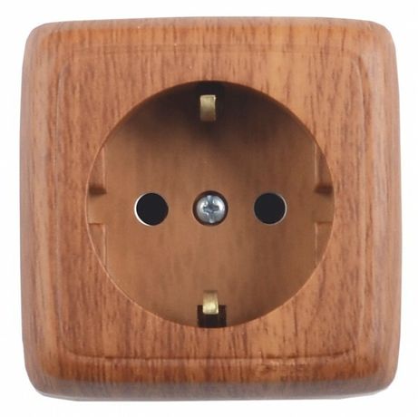 Розетка наружная с заземлением изоляционной пластиной со шторками дуб - РА16-114-05 HEGEL