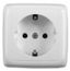 Розетка наружная с заземлением изоляционной пластиной белая - РА16-113 HEGEL